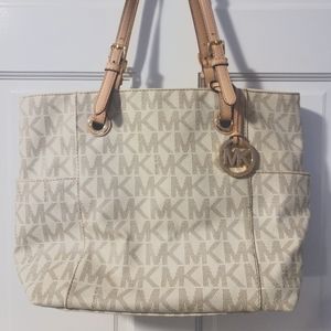Michael Kors tote